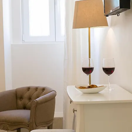 Amalia Near Rossio Square Lisboa